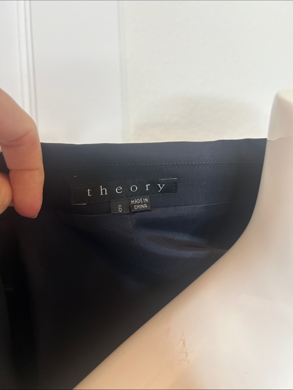 Theory Navy Blue Two-Button Tailored Blazer - Picture 7 of 11